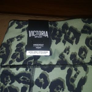 Victoria sport knockout tights extra large